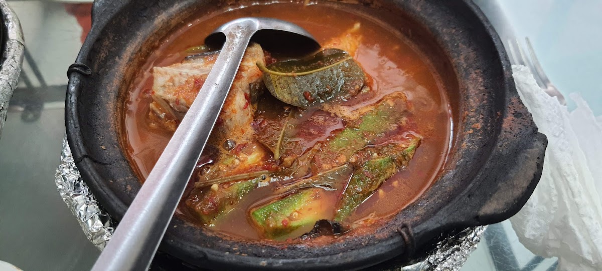 Restoran Bunga Cengkih Dengkil-7